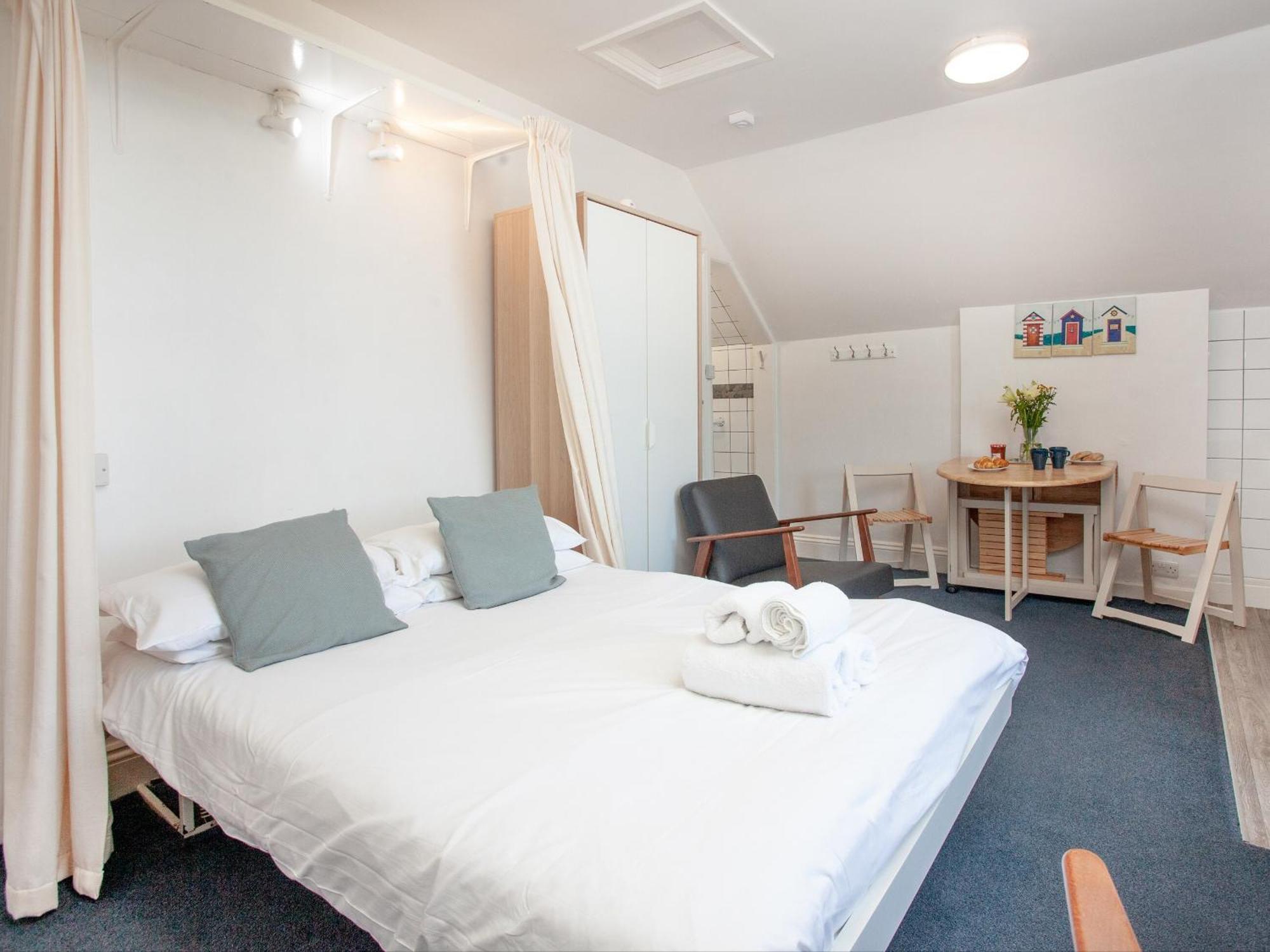 Apartment Twelve - Uk39868 Пейнтън Екстериор снимка